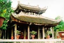 Do Temple in Northern Vietnam - Vietnamtravelblog