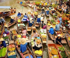 Floating market in Mekong delta - Vietnamtravelblog