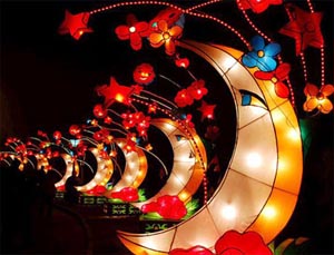 Hanoi's lantern parade - Vietnamtravelblog
