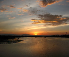 Sunset Thu Bon River Hoi An - Vietnamtravelblog