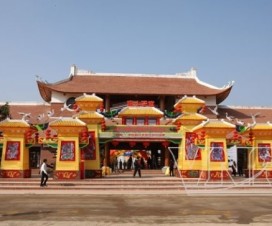 Bao Son Paradise in Hanoi - Vietnamtravelblog