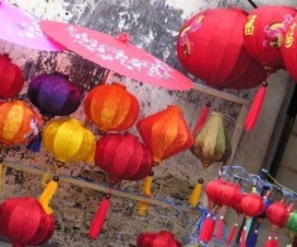 Colourful lanterns for sale in Hoi An( photo: Natasha von Geldern) - Vietnamtravelblog