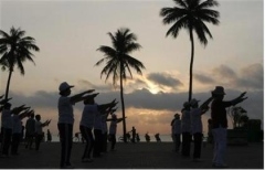 Nha Trang beach in the morning - Vietnamtravelblog - Vietnamvisa - Vietnamtour