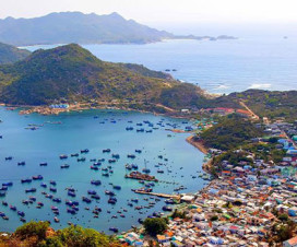 Binh Ba Island Khanh Hoa - Vietnam beach tour