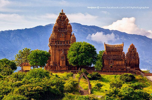Cham Tower Ninh Thuan - Vietnam central tours